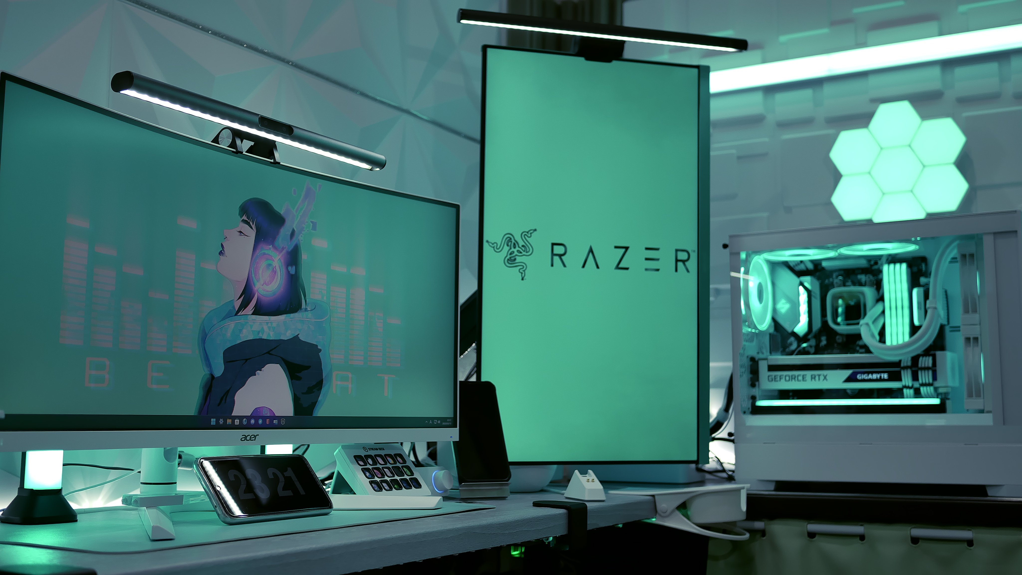 高橋美咲のデスクセット