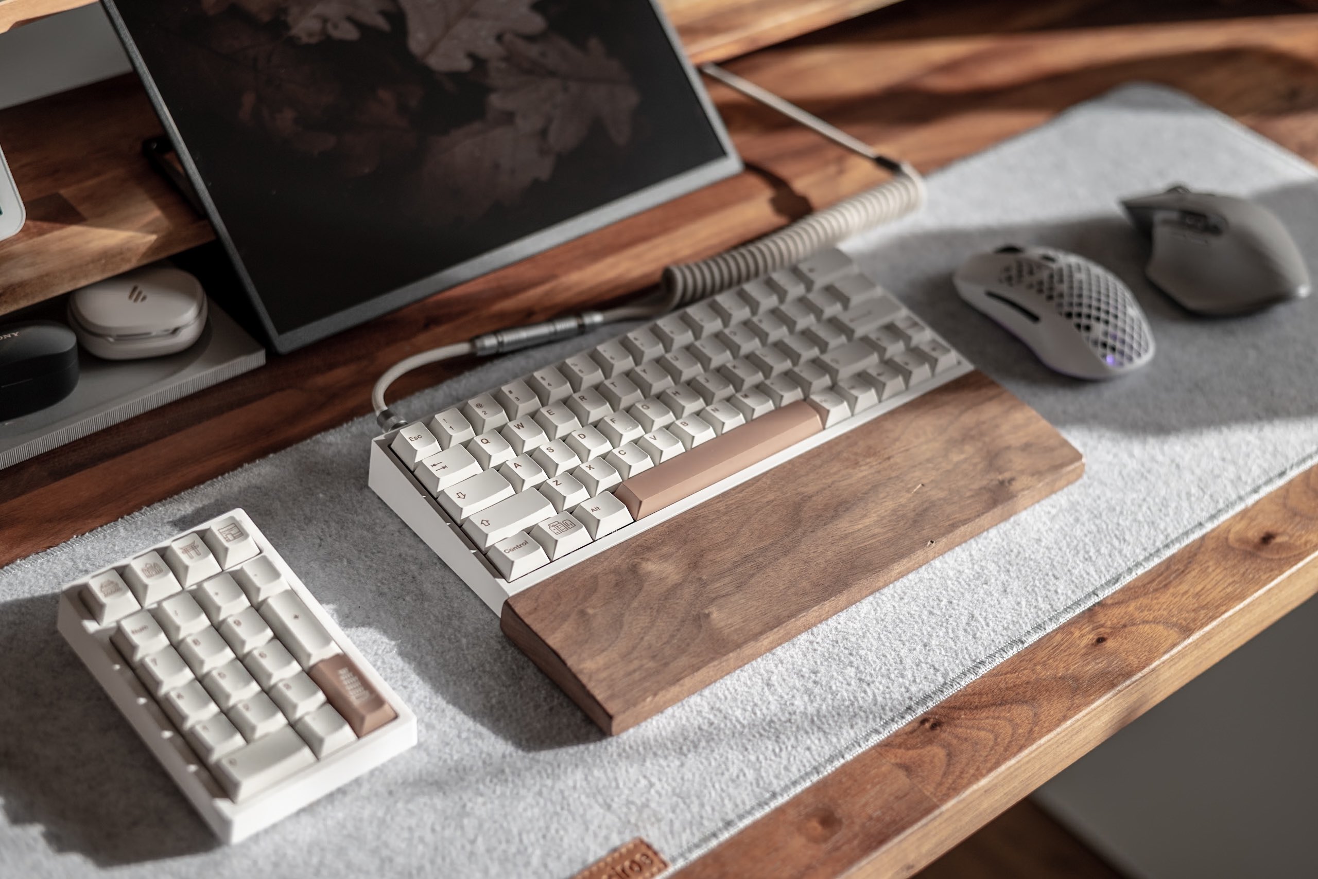 田中太郎のデスクセット